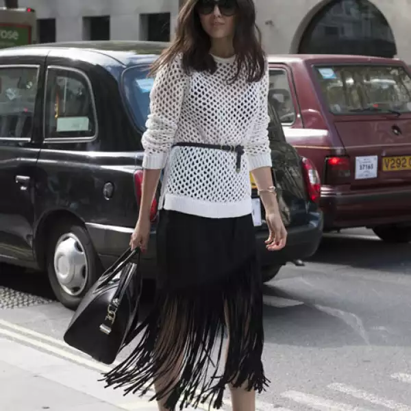 Opta por una falda divertida para el fin de semana.