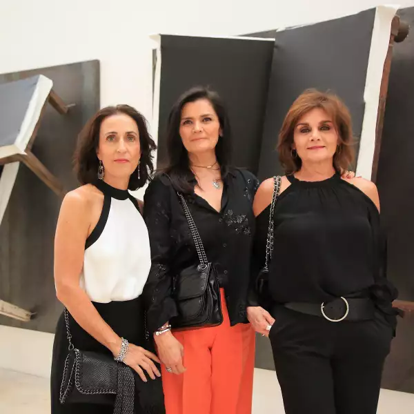 Constanza Linares , Lulu y Martha Quintero 