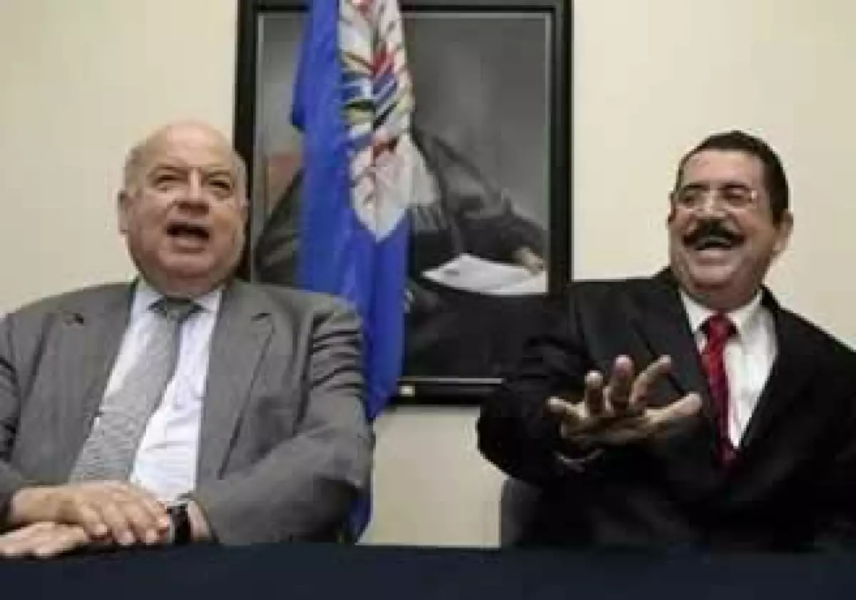 José Miguel Insulza y Manuel Zelaya buscan dialogar con Michelett. (Foto: Reuters)