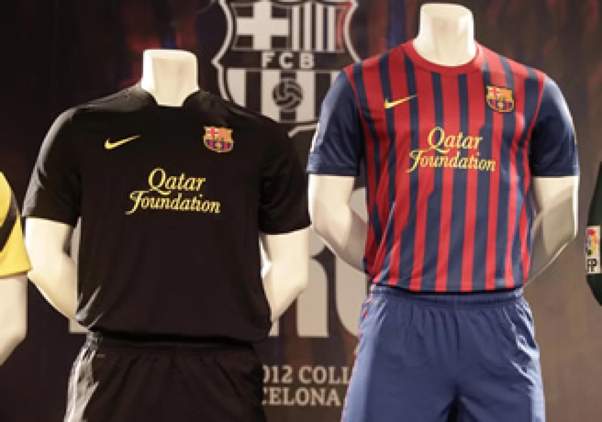 Con este cambio, el Barça dejará de ser uno de los pocos clubes en el mundo del fútbol que no incluye una marca corporativa en las camisetas del primer equipo. (Foto: Reuters)