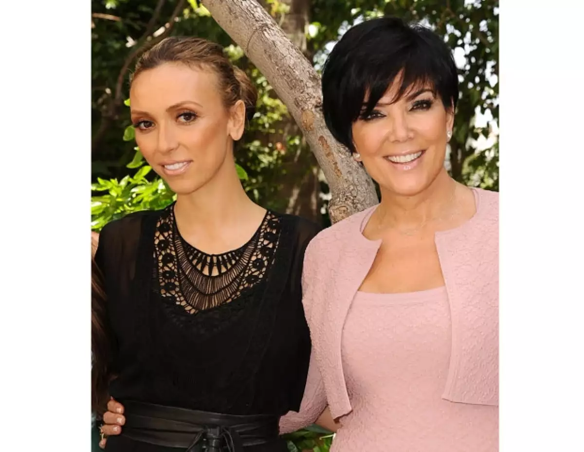 Aunque la bebé todavía no habla, la mamá de Kim Kardashian platicó con Giuliana Rancic a quien le comentó que le gustaría que su hijo Duke saliera con su nieta.