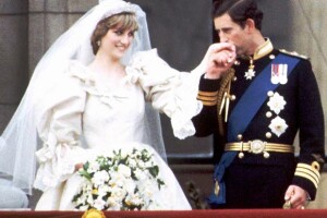 El 29 de julio de 1981, millones sintonizaron en televisión la boda real.