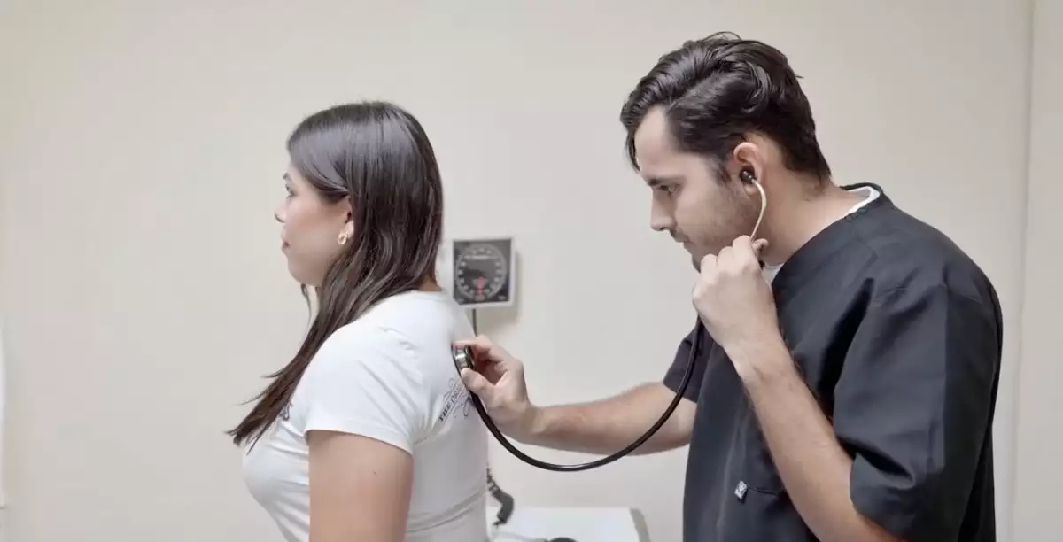 jovenes-construyendo-futuro-seguro-imss.jpeg