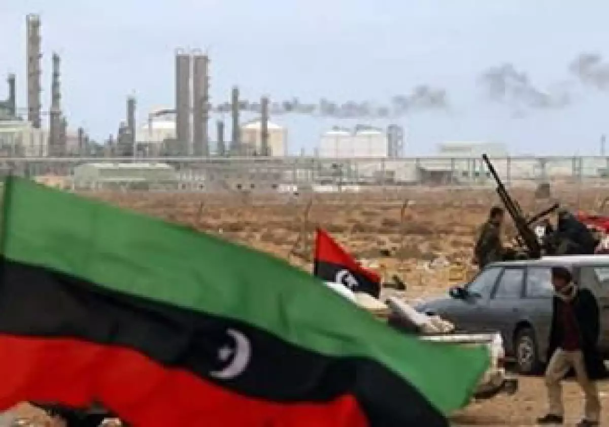 La violencia en Libia ahuyentó a trabajadores extranjeros y empleados libios de las petroleras. (Foto: reuters)