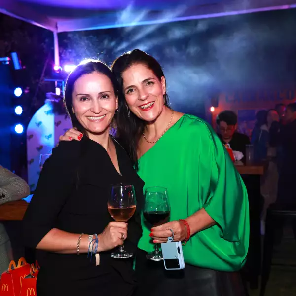 Vanessa García y Adriana Azuara