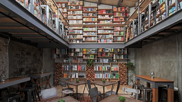 Cauz Foro Librería, a detalle