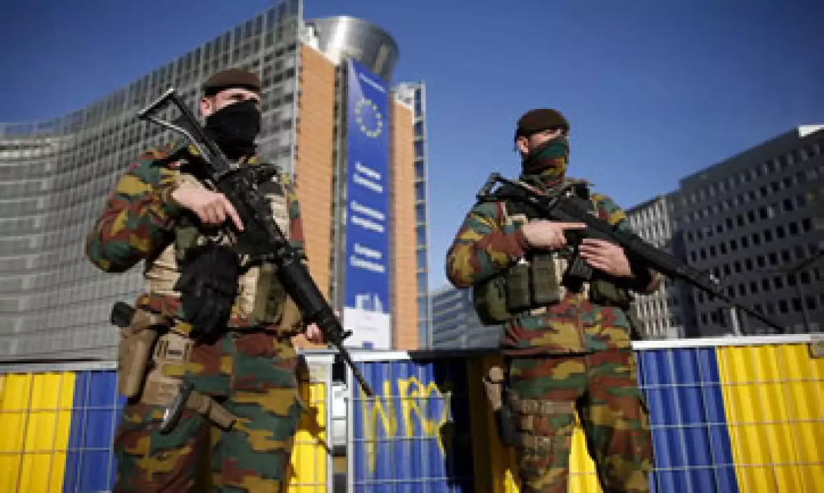 Varios de los hombres que se cree que han participado en los ataques en París tienen fuertes lazos con Bruselas. (Foto: Reuters )