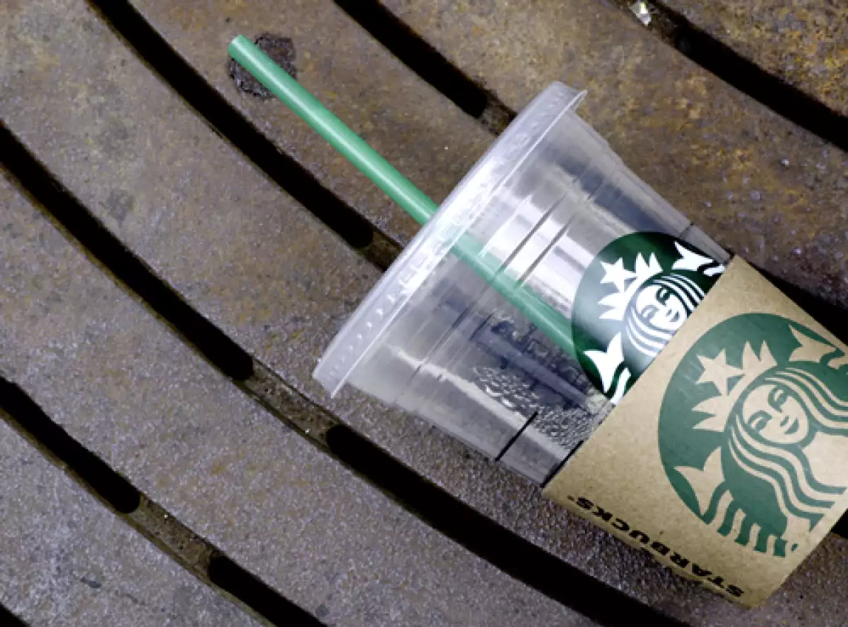 Starbucks popote