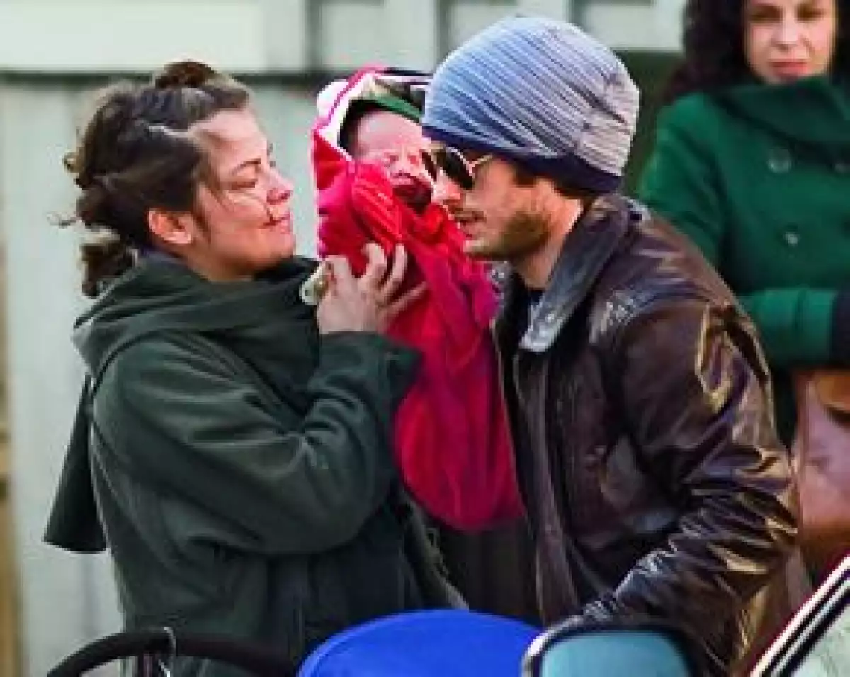 El actor dejó de lado las fiestas para cuidar a Dolores en la recuperación post parto y atender a su más grande tesoro: Lázaro, de dos meses.