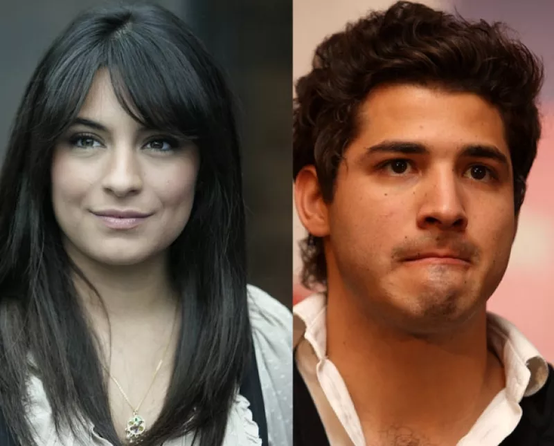 Julio Ramírez, guitarrista del grupo Reik, nos confesó lo felices que están él y la actriz, quienes tras un año de conocerse decidieron hacerse novios.