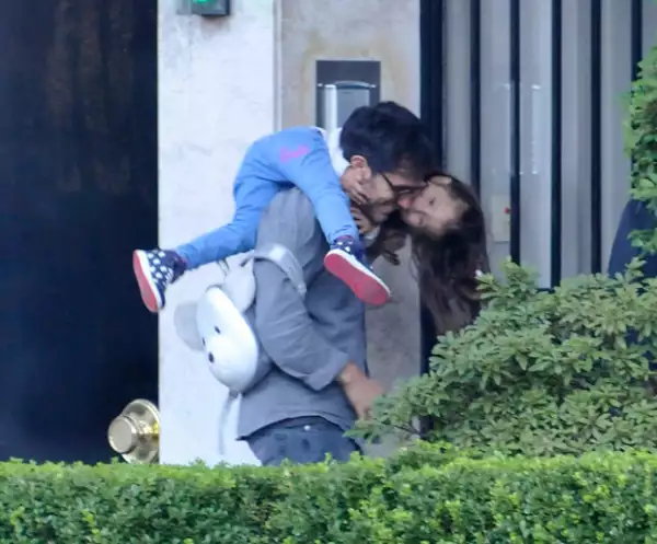 ¡Qué tiernos! Con estas imágenes no cabe la menor duda de que su relación con su hija menor es de lo más sólida y divertida.