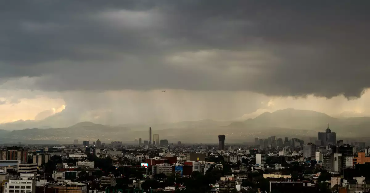 Habrá lluvia fuerte hoy en CDMX: alcaldías con alerta amarilla y naranja por el clima 