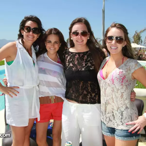 Paola Iturbide,Paloma Guerrero,Regina Iturbide y María José Iturbide.