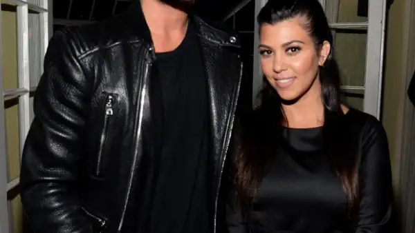 La ex pareja de Kourtney Kardashian ingresó a un centro de rehabilitación en Florida, cerca de donde se rumora que está con su novia Chloe Bartoli, pero decide retirarse.