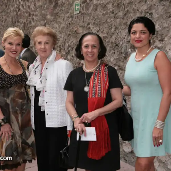 Raquel Bessudo,Cristina Artigas,Bertha Cea,Alejandra Frausto