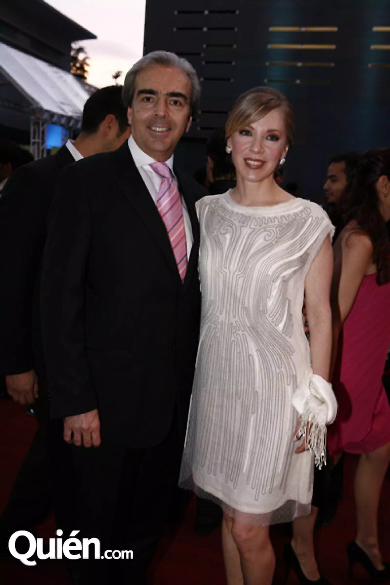 Lorenzo Lazo y su esposa, Edith González