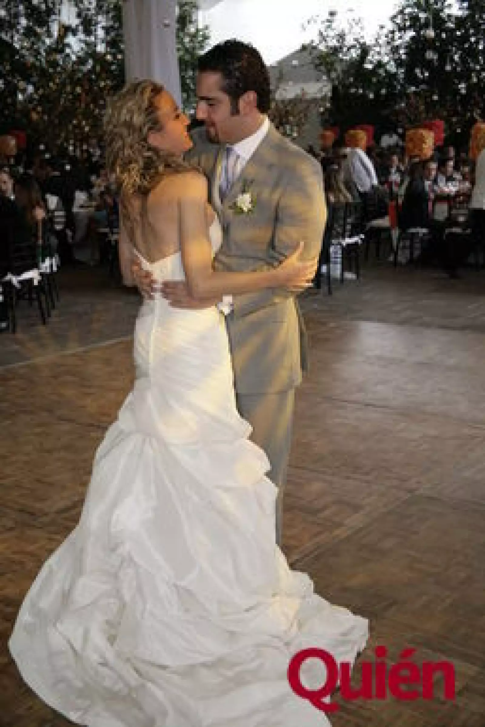 Claudia González, Luis Alfonso Cervantes