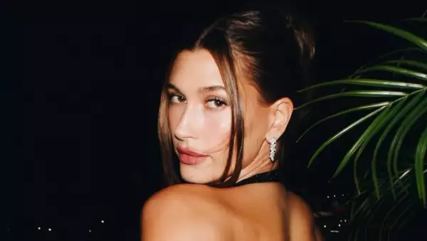 HAILEY BIEBER.jpg