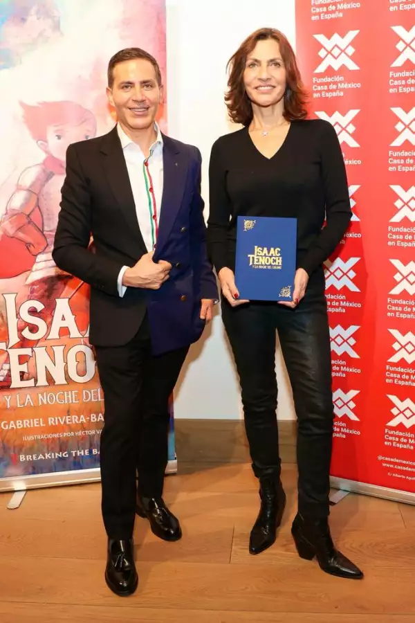 PHOTO-2023-12-02-21-36-03 (2).jpg