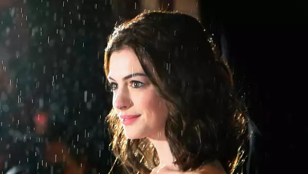 Anne Hathaway