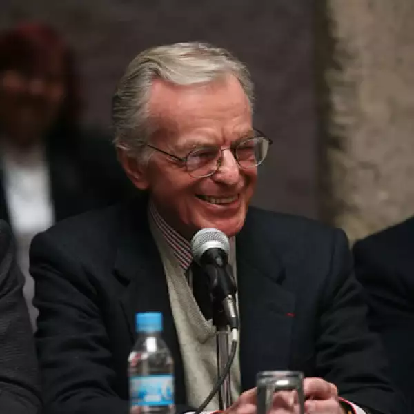 Homenaje a Jacobo Zabludovsky y Leon Davidoff.