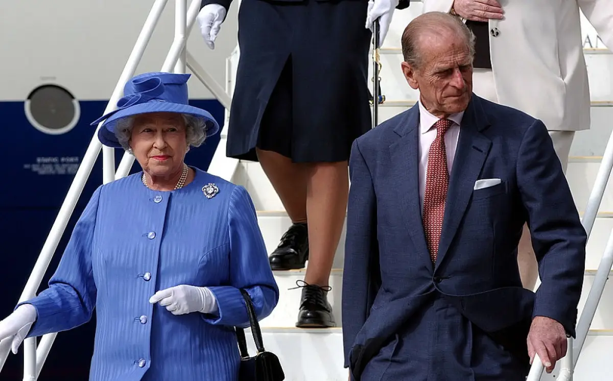 Reina Isabel II y el duque de Edimburgo