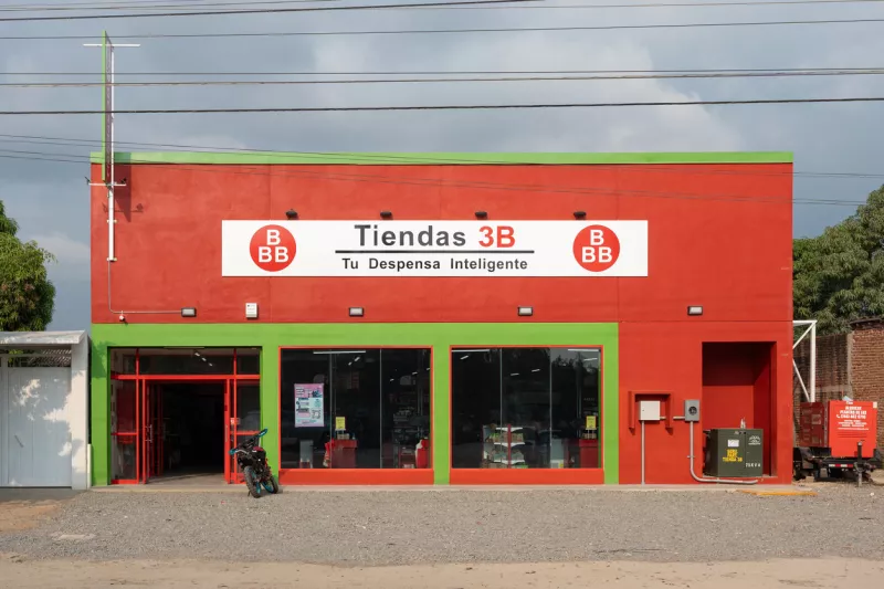 mexicanos-reparten-gasto-entre-supermercados