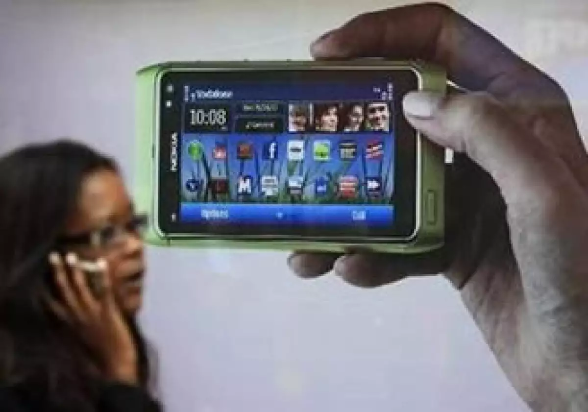 La cifra de teléfonos inteligentes en el mundo se espera que aumente a 2,000 millones al 2015 desde los actuales 500 millones. (Foto: Reuters)