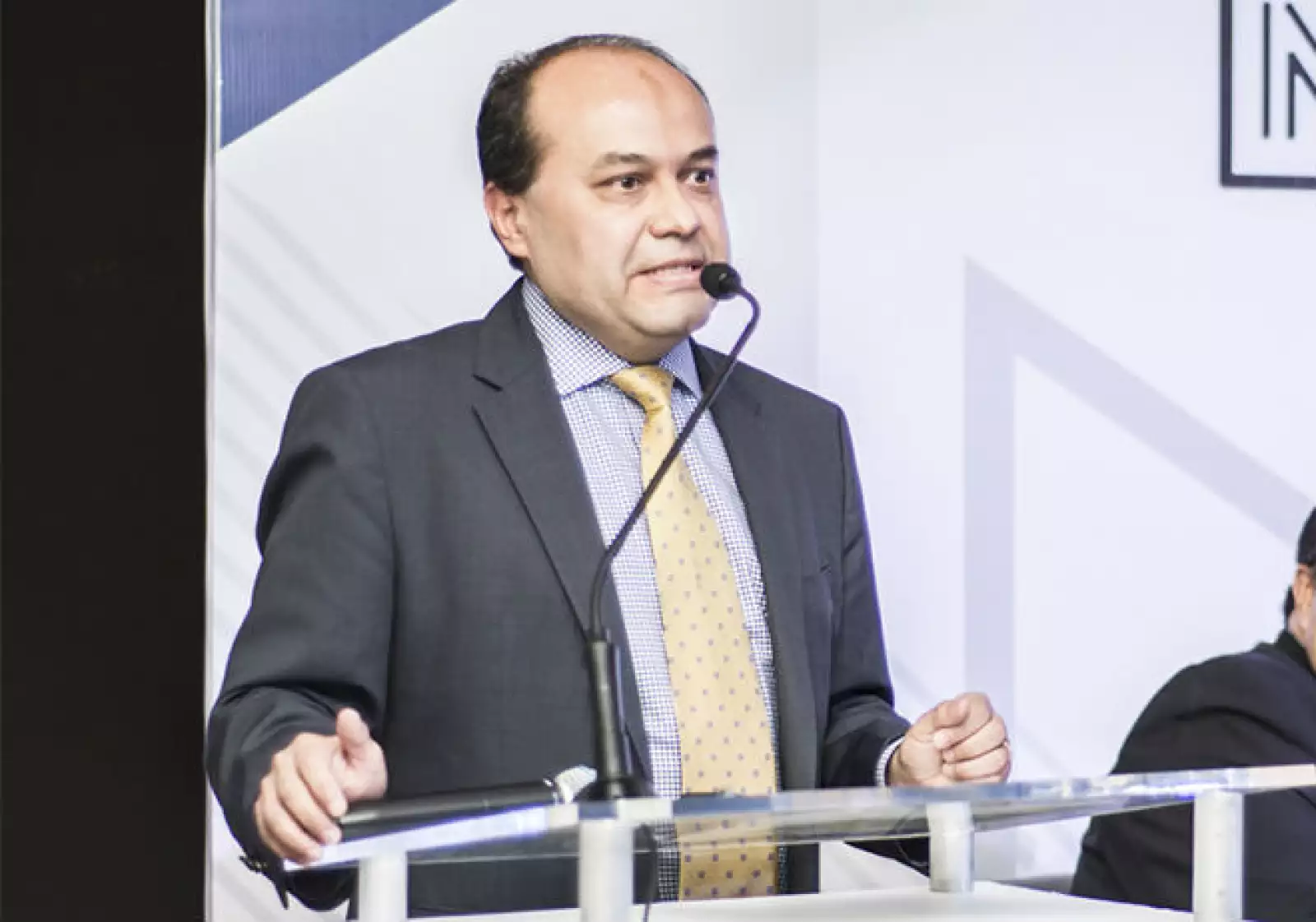 A Torrijos / Seminario Automotriz