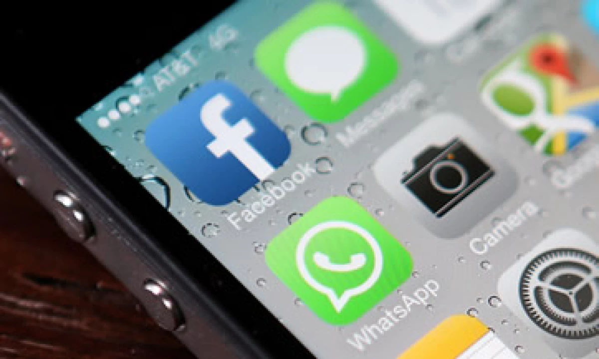 La red social ya maneja una cantidad considerable de pagos a través de su plataforma en publicidad y para juegos. (Foto: Getty Images )