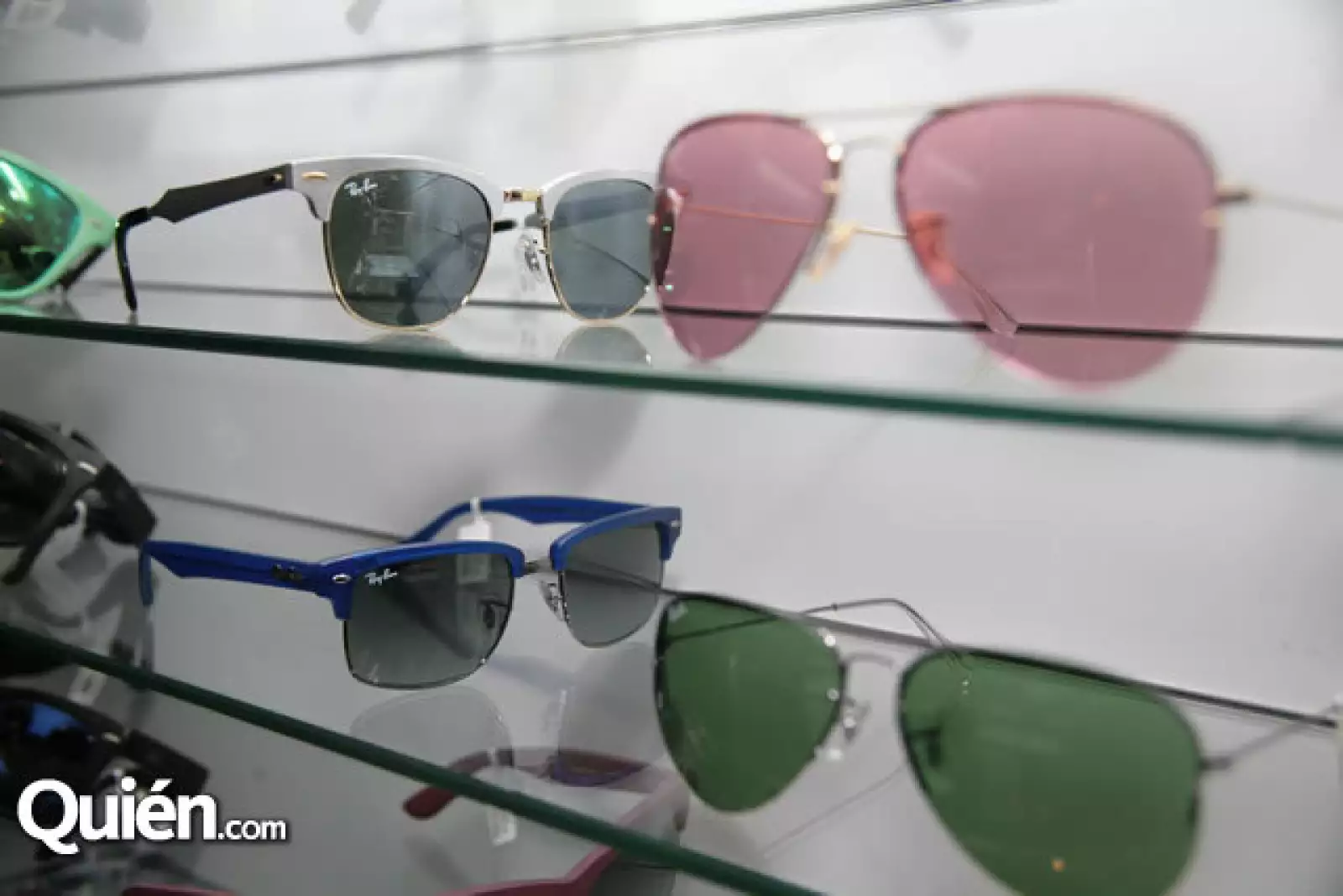 Inauguración de Sunglass Hut