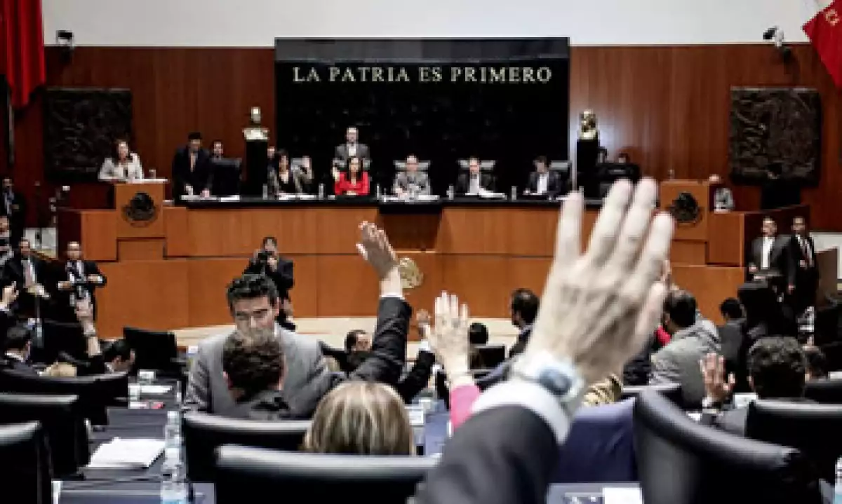 Este lunes, las comisiones del Senado aprobaron en lo general la reforma energética. (Foto: Notimex)