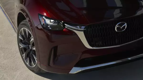 Diseño exterior de Mazda CX-90 2024