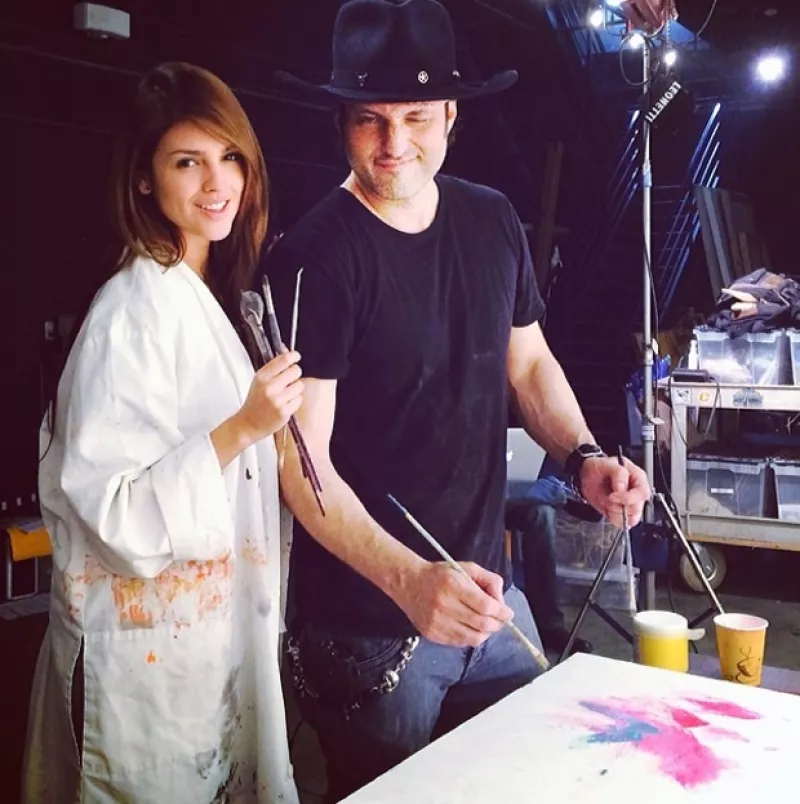 En una entrevista para Javier Poza la actriz platicó cómo ha sido su experiencia en Estados Unidos y lo increíble que a veces le resulta saber que está trabajando con el exitoso director de cine.