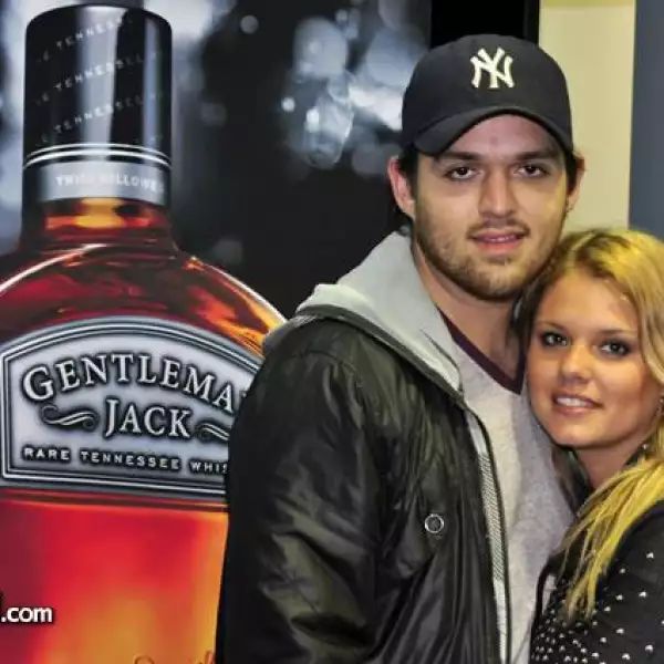 Venta nocturna en 8 Store by Jack Daniels