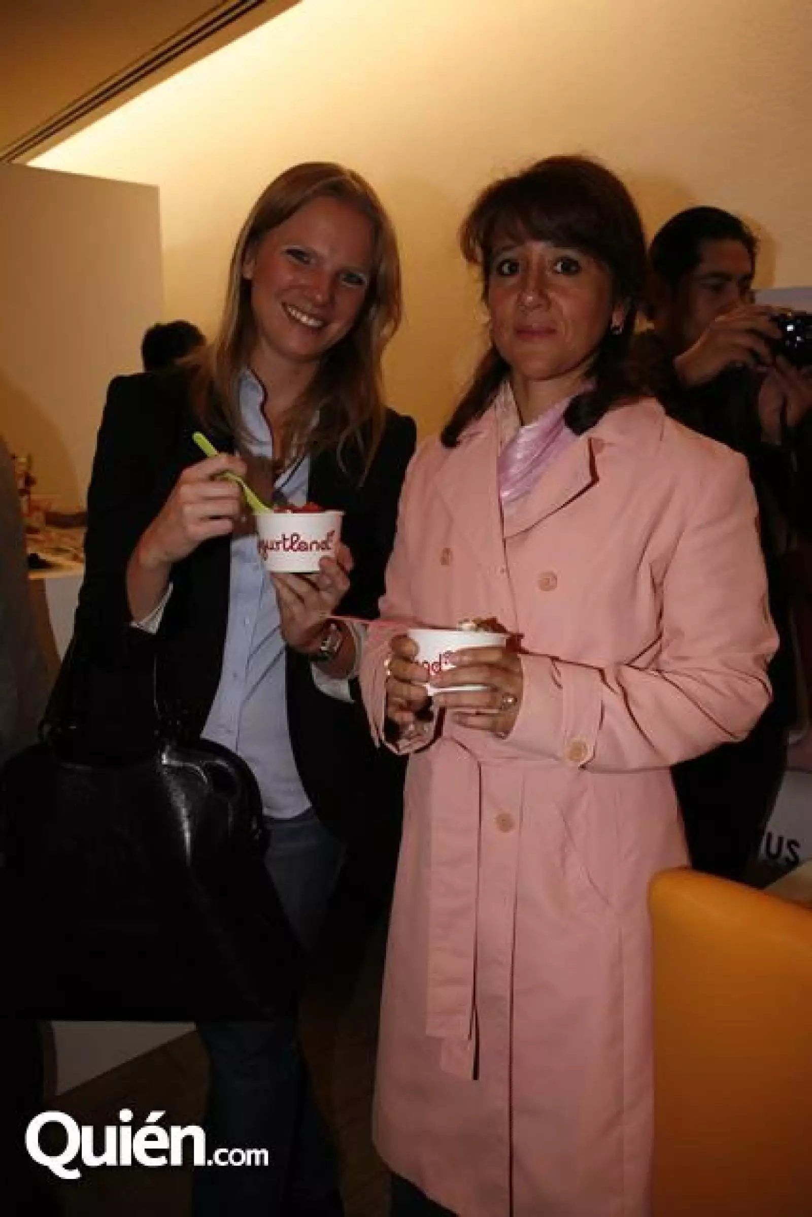 Caroline Appriou,Graciela Chavez