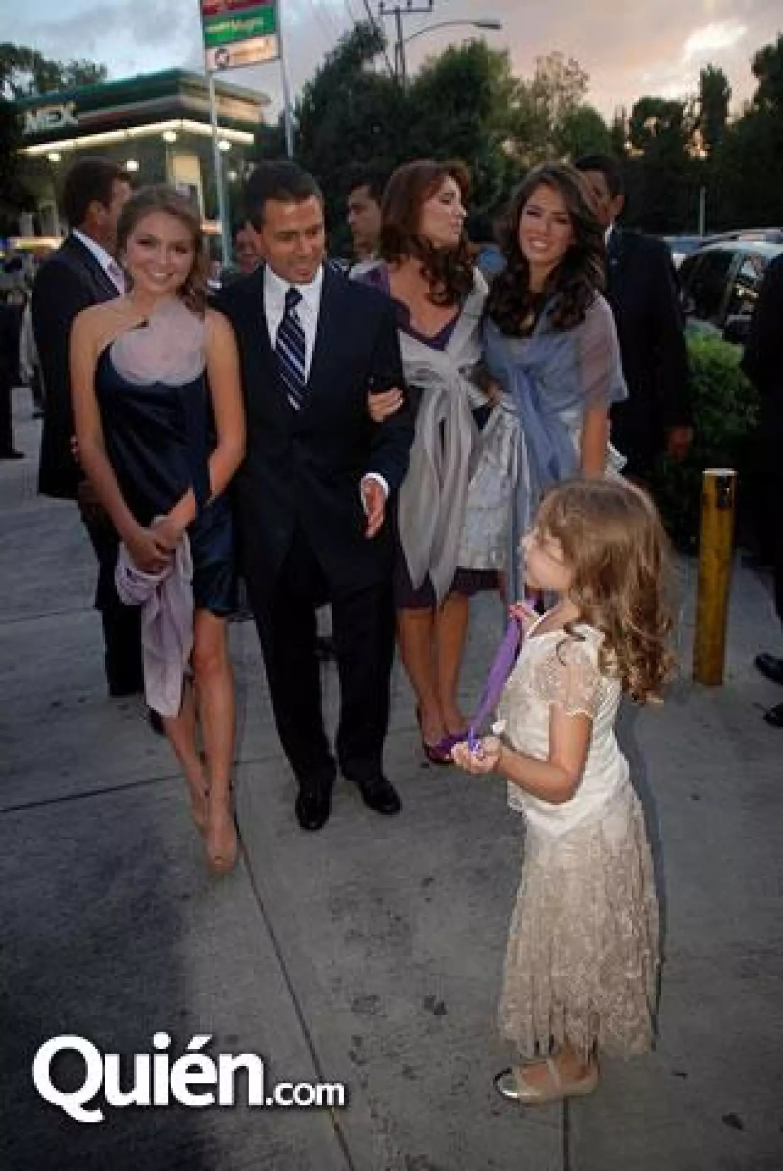 Sofía Castro,Enrique Peña Nieto,Angélica Rivera,Paulina Peña y Regina Castro
