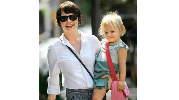 De femme fatale adolescente a darling del cine independiente, Michelle Williams se ha transformado ante los ojos del mundo.