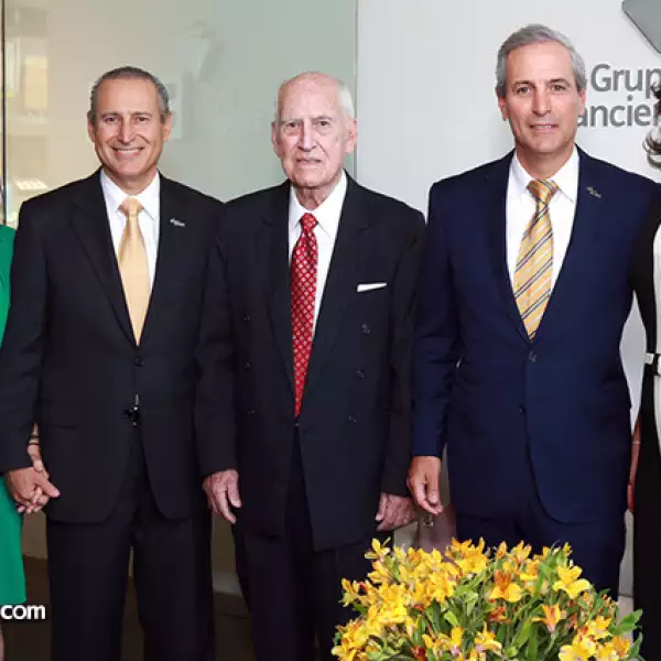 Lucía de Barrera,Alvaro Barrera,Alfonso Barrera,Lorenzo Barrera y Gabriela Jaime de Barrera