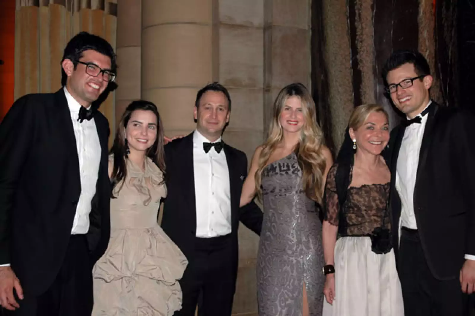 Omar Heredia, Whitney Wolfe, Federico y Jessica Garza, Sarah Wolfe.