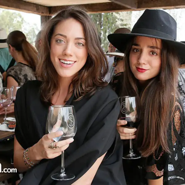 Julia y Natalia Ochoa