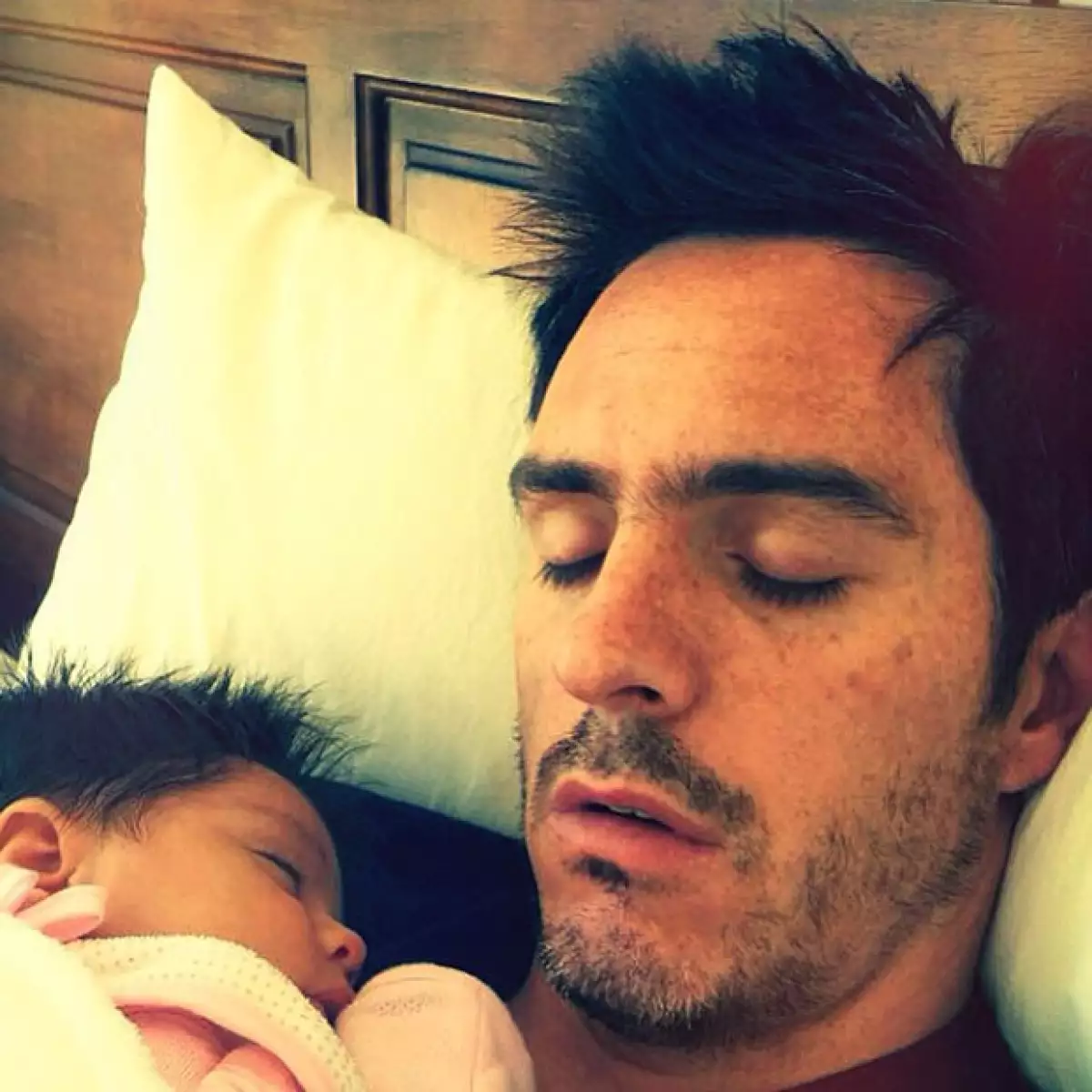 Mauricio Ochmann convive cada vez más con la familia de su novia.