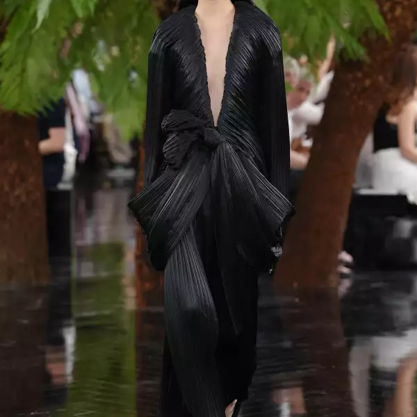 Christian Dior HC F26 003.jpg