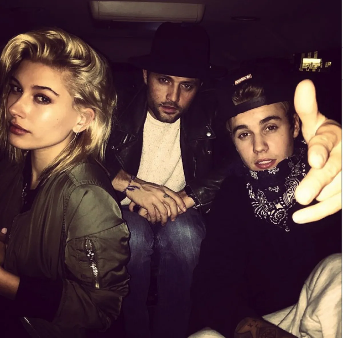Personas cercanas a Hailey creen que ella pueda ser una buena influencia para el cantante.