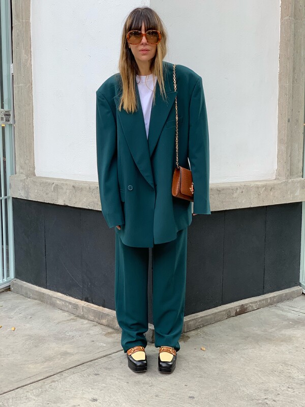 venus-color-suit-2