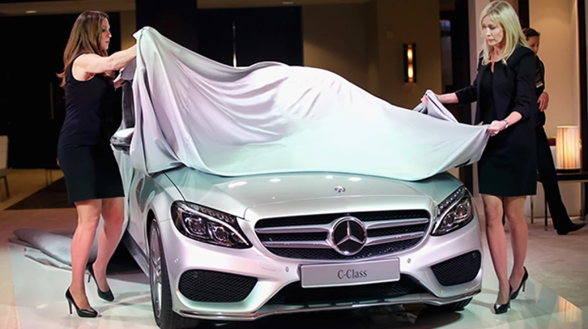 Mercedes Benz presenta su C-Class en el AutoShow 2014
