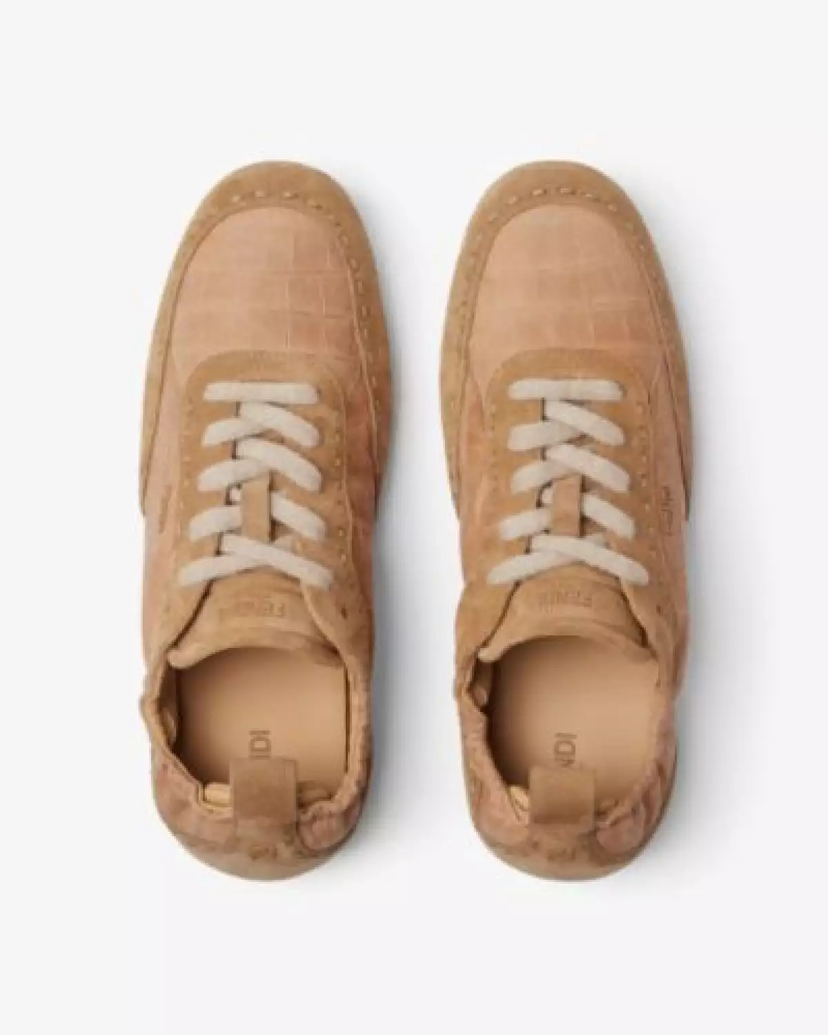 sneakers ante.jpg