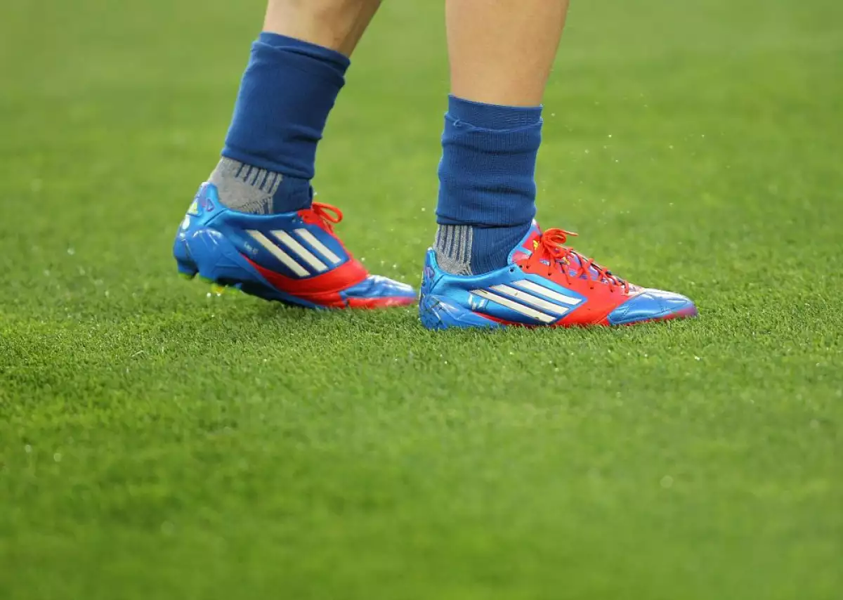F50 Messi Adidas Rojo y azul