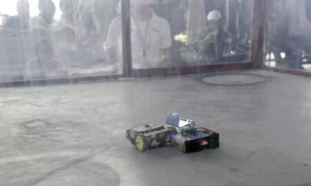 Guerra-Robots-IPN-2016