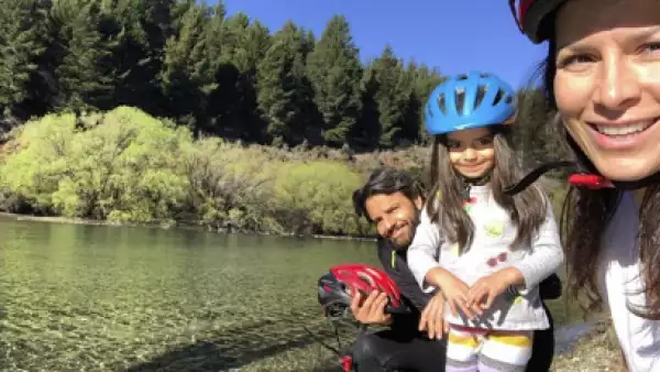 Los Derbez comparten su viaje a Nueva Zelanda